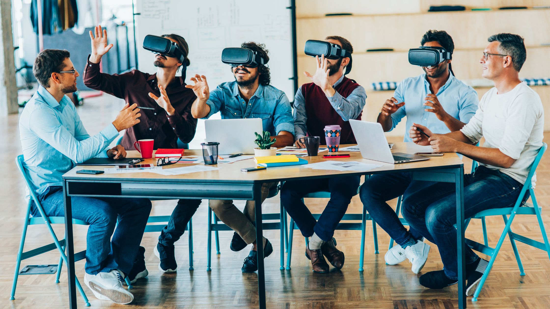 How to Use Virtual Reality for Employee Training - Genbe Technologies ...